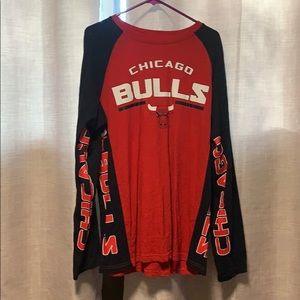 Men’s long sleeve Chicago Bulls Shirt